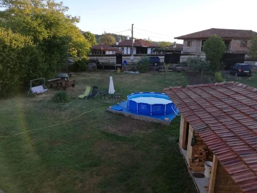 Guest House Yana Turkasheni Exterior foto