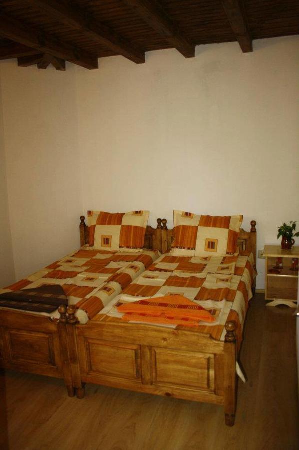 Guest House Yana Turkasheni Exterior foto